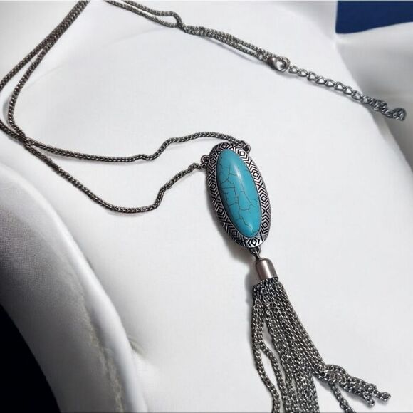 Silver and Turquoise Fashion Pendant Necklace - Picture 3 of 4